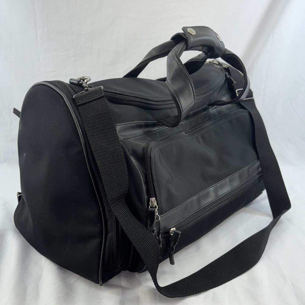Carry On Travel weekend duffle bag By Chicos Blk W/shoulder Strap - Picture 2 of 11